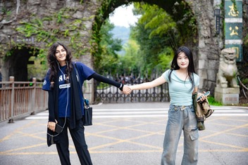 students-at-hunan-2024-china-mbbs